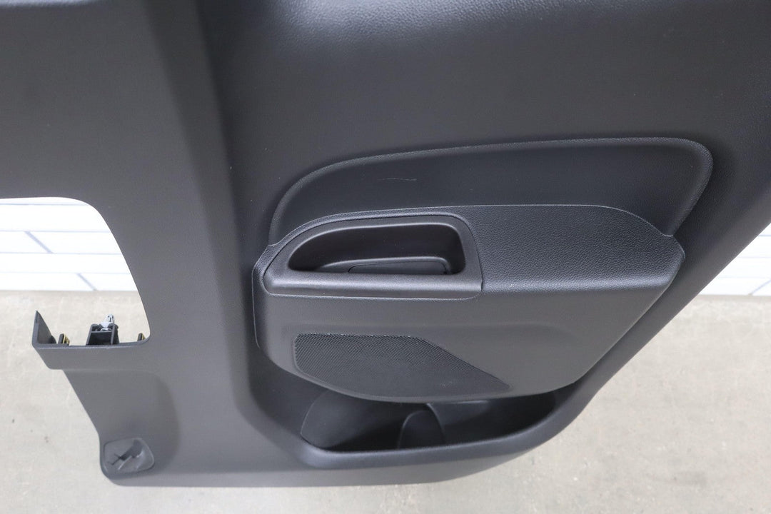 15 - 22 Chevy Colorado Extended Cab Right Rear Interior Door Panel Black