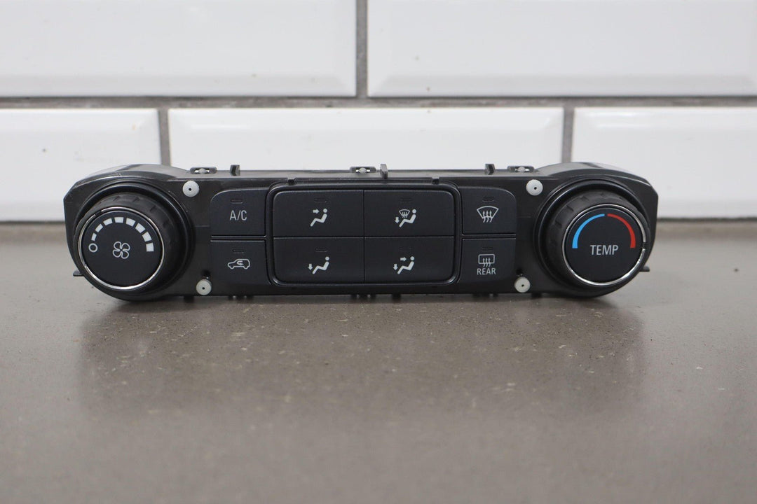 15 - 22 Chevy Colorado OEM Manual Climate Heater Control w Rear Defrost 84199201