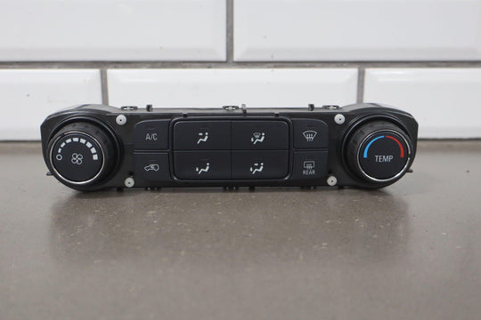 15 - 22 Chevy Colorado OEM Manual Climate Heater Control w Rear Defrost 84199201