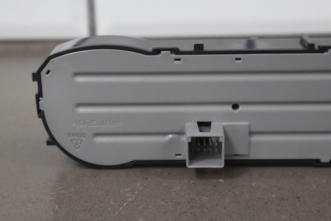 15 - 22 Chevy Colorado OEM Manual Climate Heater Control w Rear Defrost 84199201