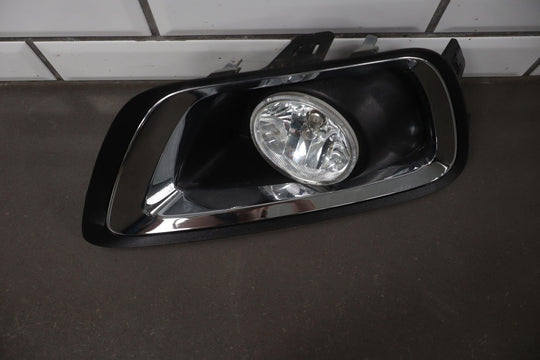 15 - 22 Chevy Colorado Passenger Right RH Fog Light with Bezel OEM
