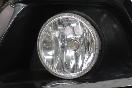 15 - 22 Chevy Colorado Passenger Right RH Fog Light with Bezel OEM