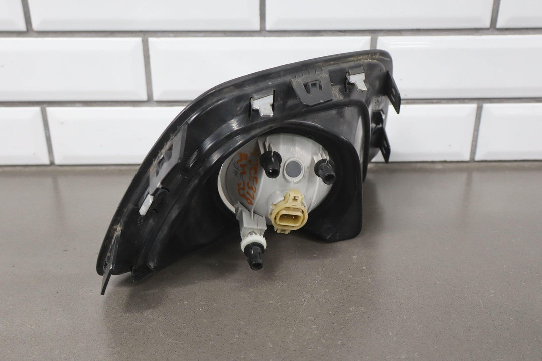 15 - 22 Chevy Colorado Passenger Right RH Fog Light with Bezel OEM