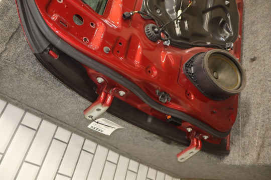 15 - 22 Chevy Colorado Right RH Front Door Cajun Red (GPJ)