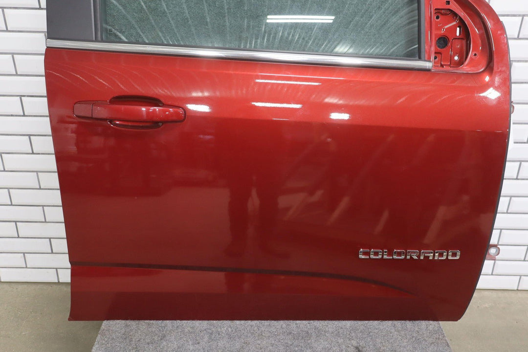 15 - 22 Chevy Colorado Right RH Front Door Cajun Red (GPJ)