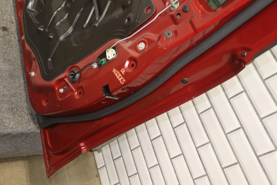 15 - 22 Chevy Colorado Right RH Front Door Cajun Red (GPJ)