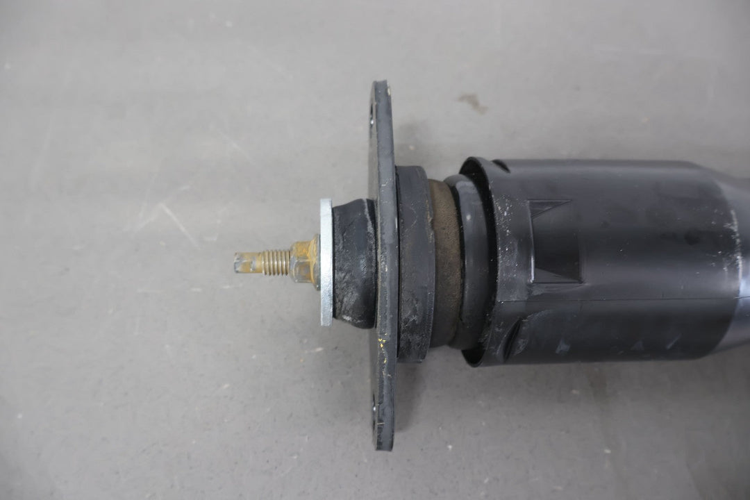 15 - 22 Dodge Challenger Rear Right RH Bilstein Shock (6.4L/RWD) 05039356AG