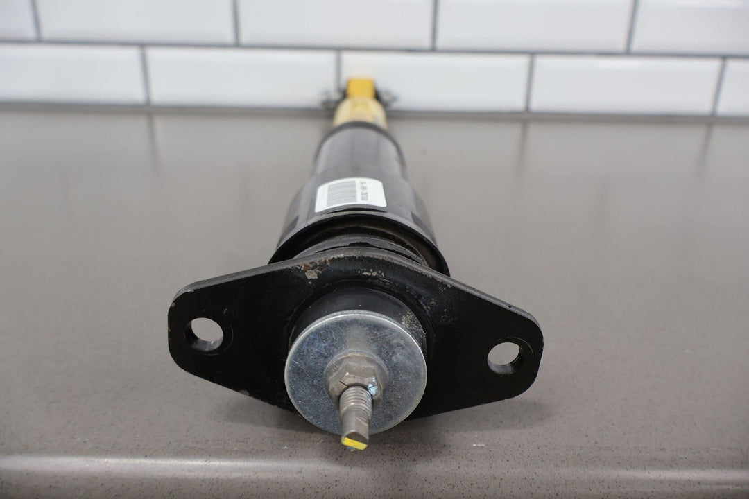 15 - 22 Dodge Challenger R/T 392 Rear Right Bilstein Strut (0539356AG) 28K