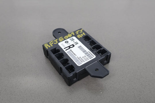 15 - 22 Jeep Grand Cherokee Front Right RH Door Control Module (68245460AB)