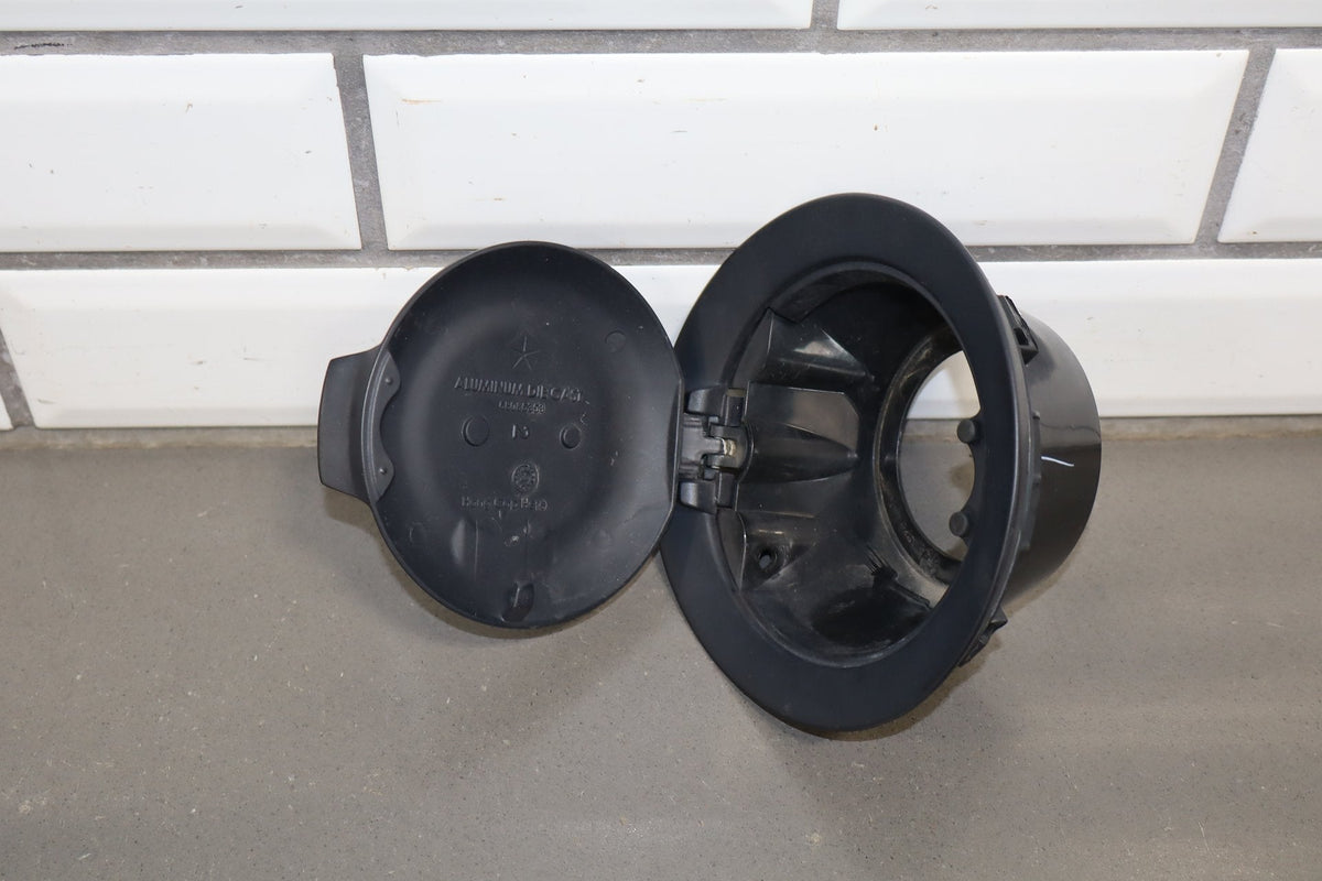 15-23 Challenger Black Gasoline Gas Fuel Filler Door Hatch Lid Panel OEM Factory