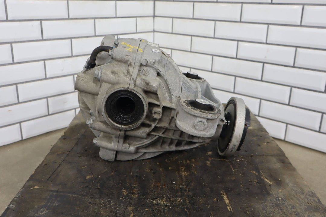 15 - 23 Dodge Challenger SRT Hellcat 2.62 Ratio Rear Differential/Carrier 39k OEM