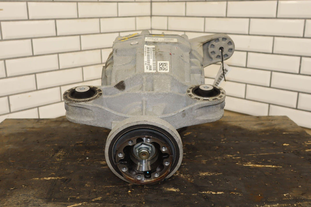 15 - 23 Dodge Challenger SRT Hellcat 2.62 Ratio Rear Differential/Carrier 39k OEM