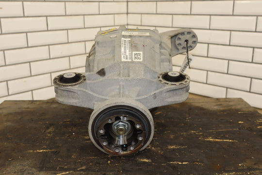 15 - 23 Dodge Challenger SRT Hellcat 2.62 Ratio Rear Differential/Carrier 39k OEM