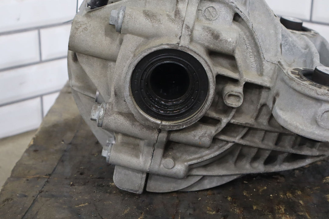 15 - 23 Dodge Challenger SRT Hellcat 2.62 Ratio Rear Differential/Carrier 39k OEM
