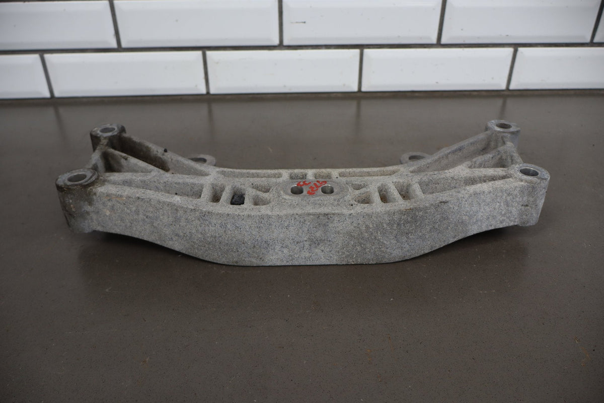 15-23 Dodge Charger Challenger 300 RWD Automatic Transmission Crossmember