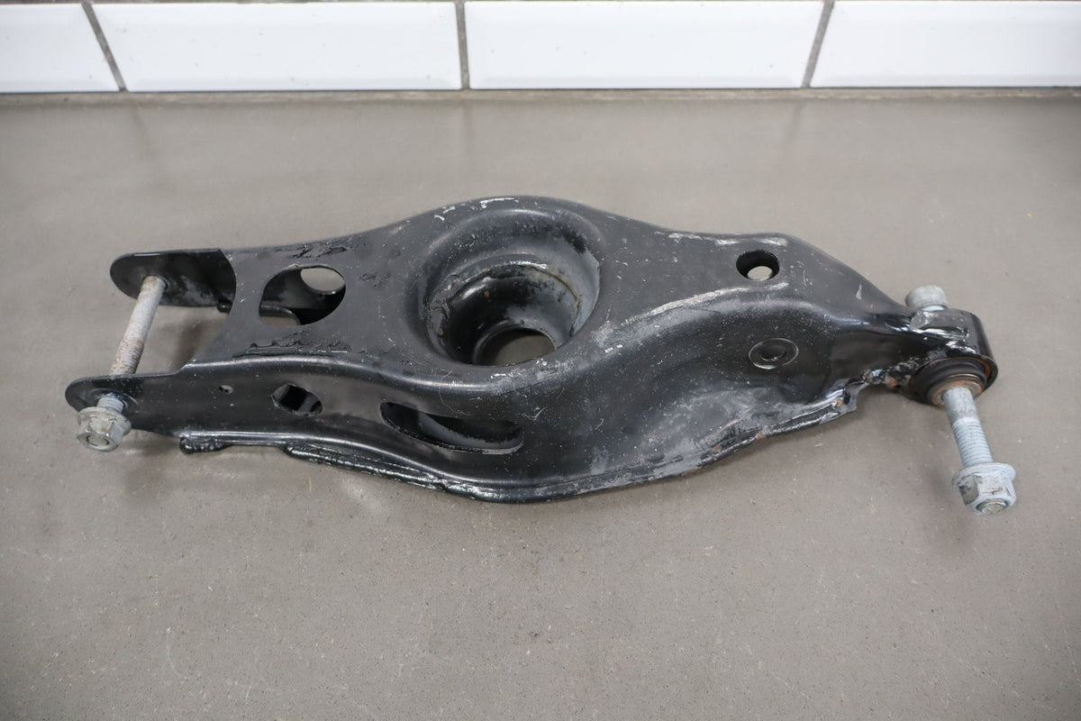 15-23 Dodge Charger Scat Pack 392 Right Rear Suspension Spindle Control Arms