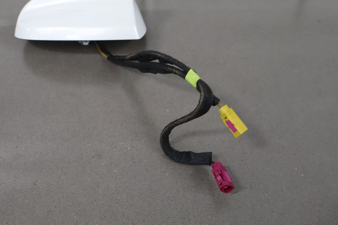 15 - 23 Dodge Charger SRT OEM Shark Fin Roof Antenna (Ivory White PWD)