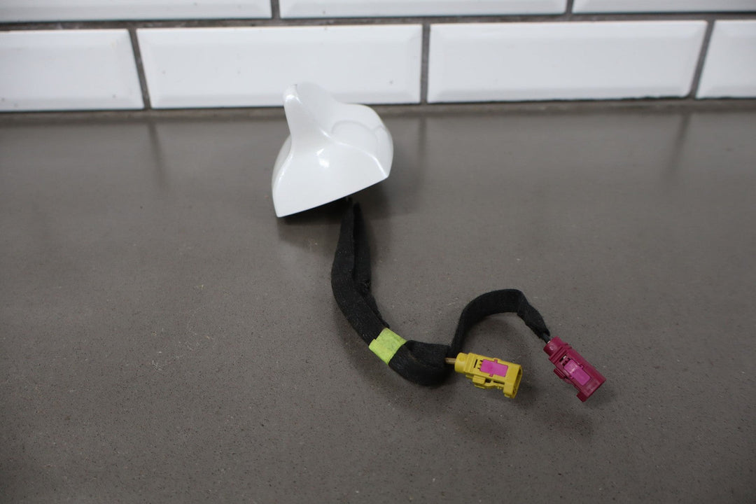 15 - 23 Dodge Charger SRT OEM Shark Fin Roof Antenna (Ivory White PWD)