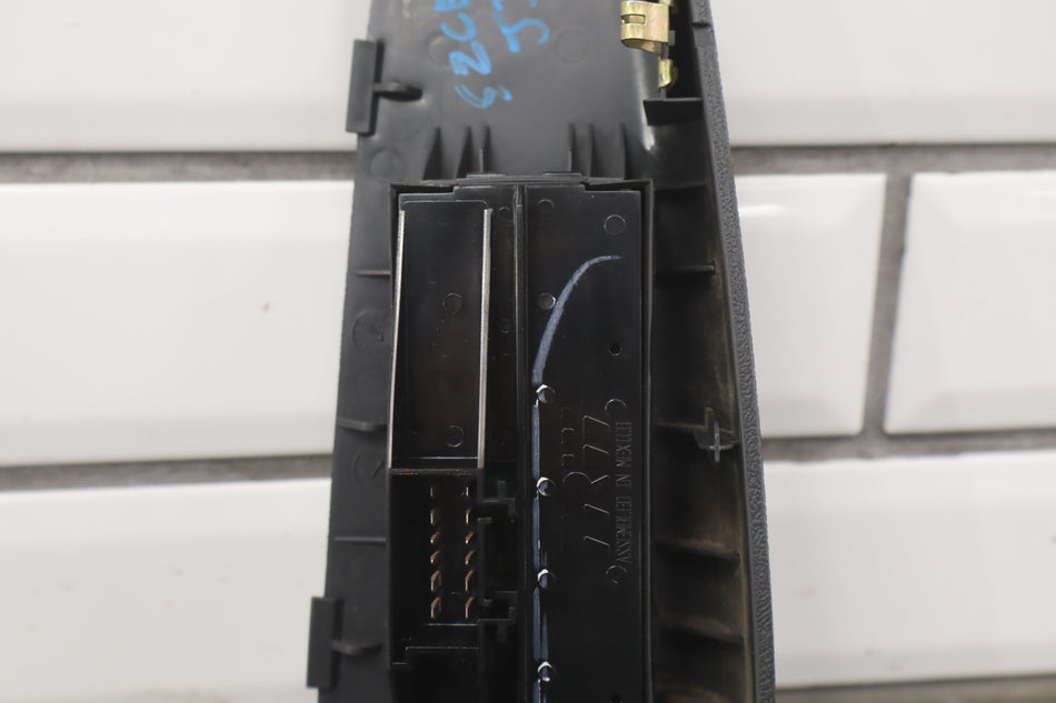 2002 Chevrolet Silverado 2500- Front Door Switch