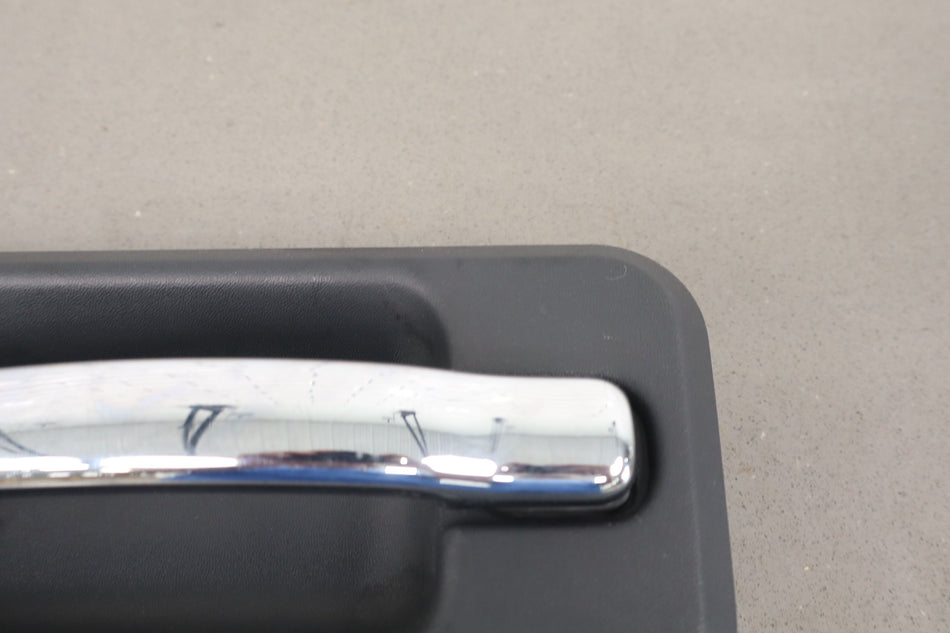 2006 Hummer H2- Left Rear Door Handle
