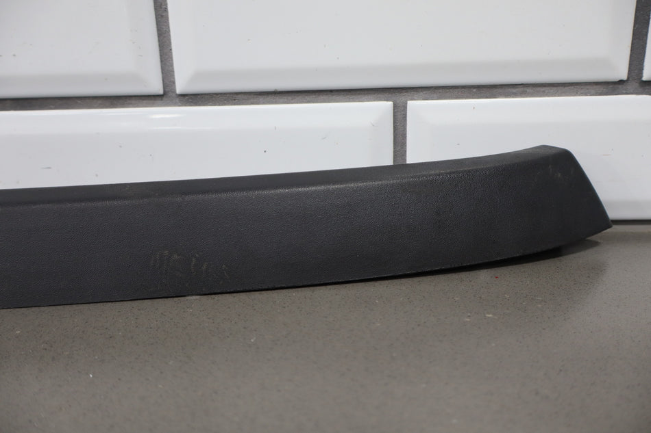 2006 Hummer H2- Right Front Wheel Arch Moulding