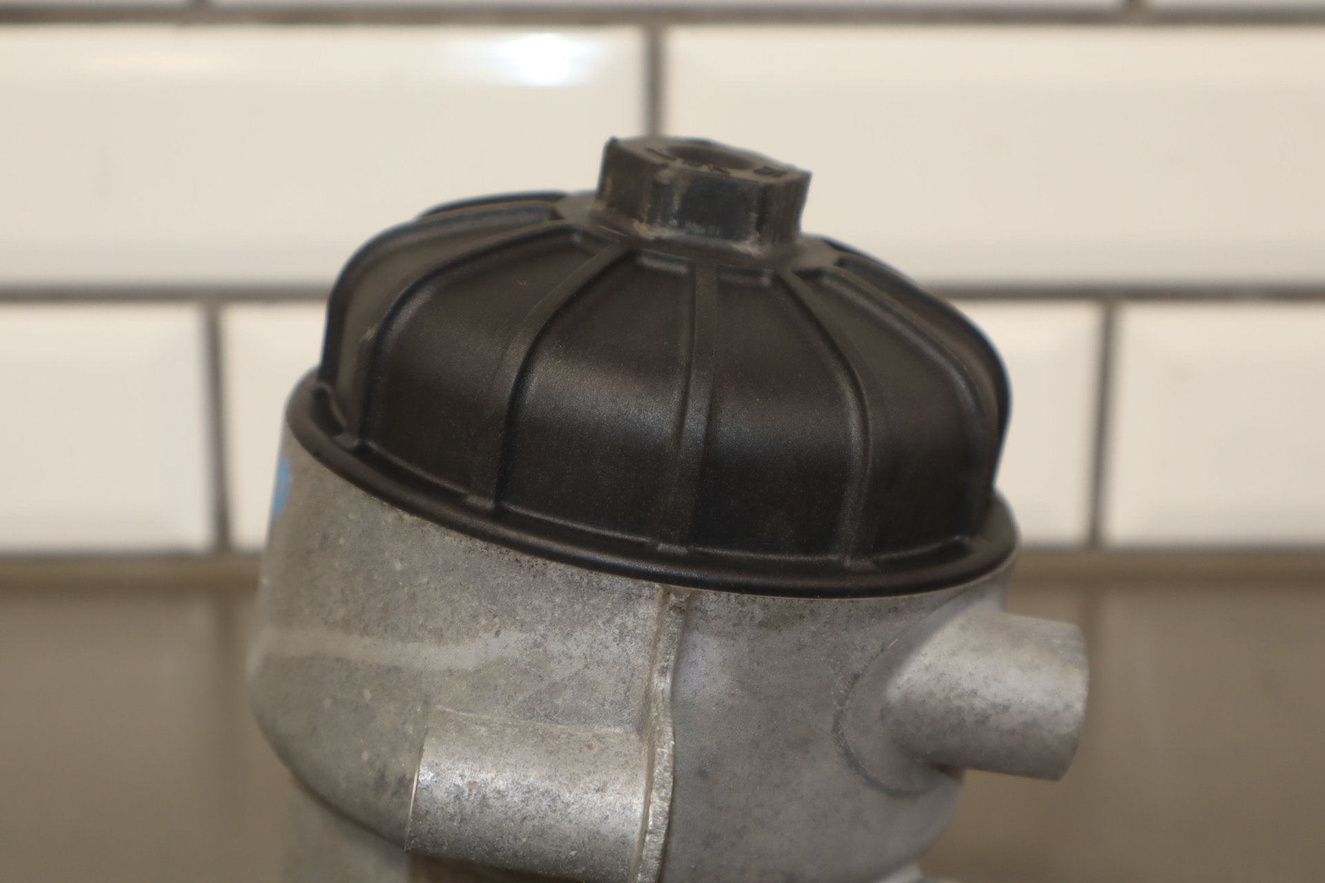 16-18 Nissan Titan XD 5.0L V8 Cummins Diesel Fuel Filter Housing(Engine Mounted)