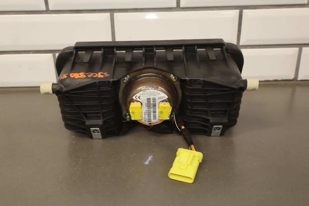 16 - 19 Chevy Colorado Passenger Right RH Dash Air Bag OEM 84049779