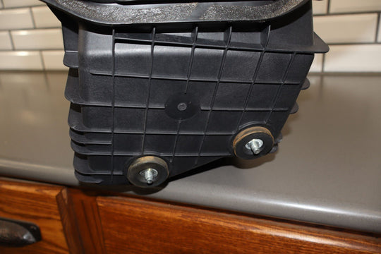 16 - 19 Nissan Titan 5.0L V8 Diesel OEM Air Intake Cleaner Tube Box Base