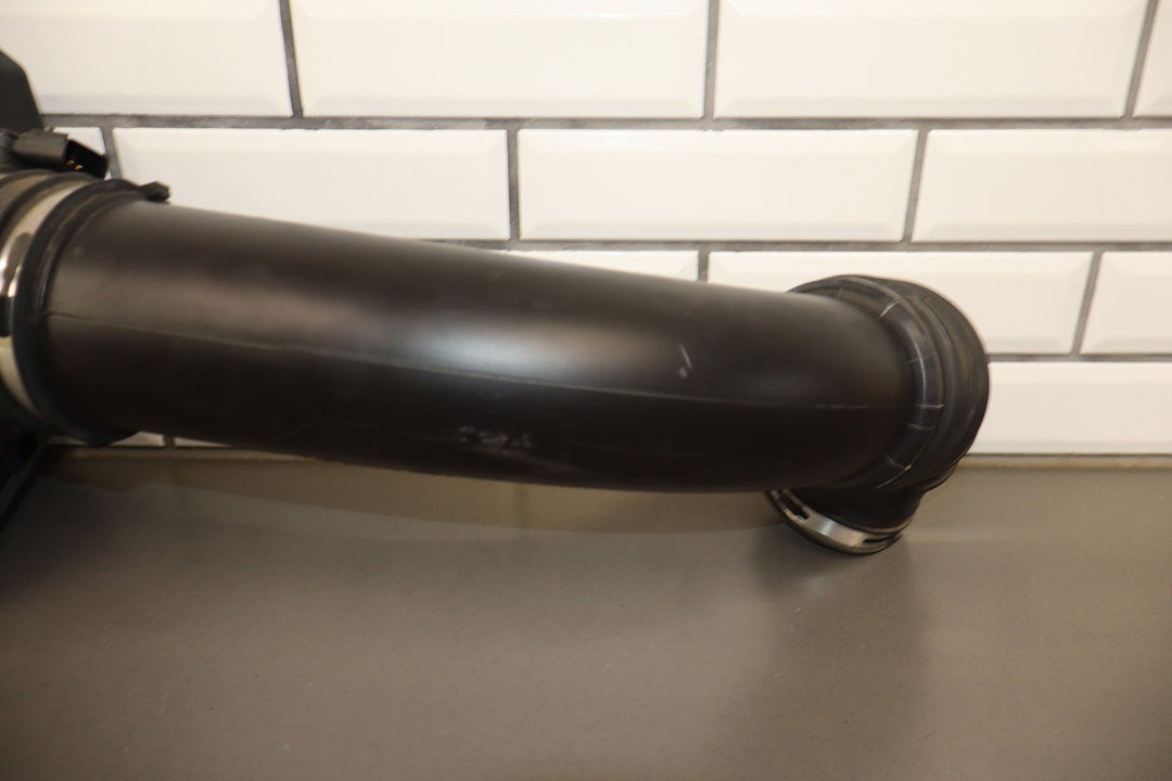 16 - 19 Nissan Titan 5.0L V8 Diesel OEM Air Intake Cleaner Tube Box Base