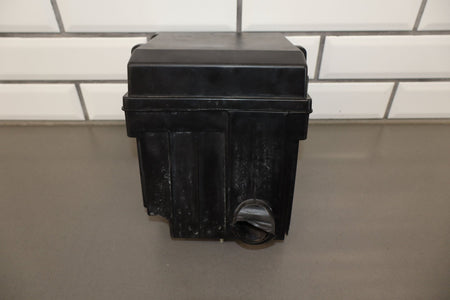 16-19 Nissan Titan XD 5.0L Diesel V8 Engine Fuse Relay Junction Box
