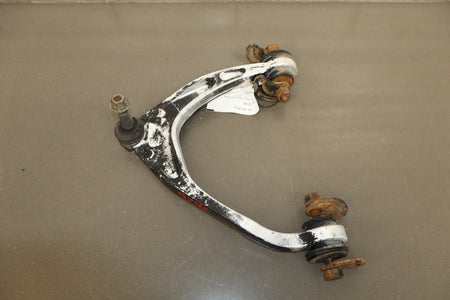 16-20 Cadillac Escalade LF Knee Hub Arms 23420263