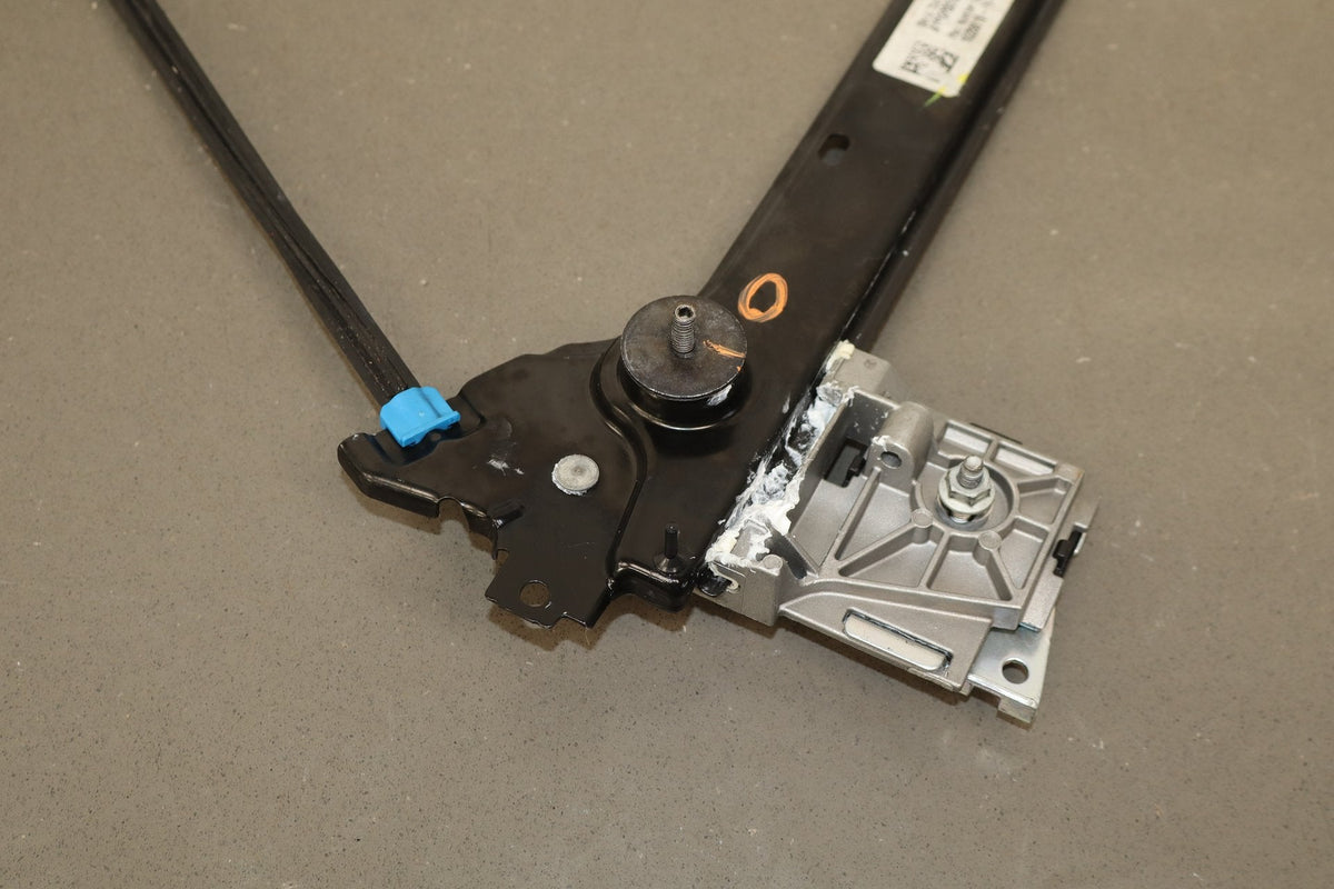 16-20 OEM Tesla Model X Front Right Window Regulator Motor