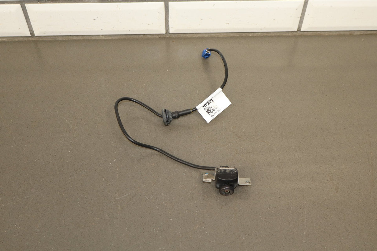 16-20 OEM Tesla Model X Liftgate Reverse Backup Camera