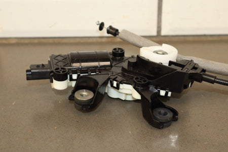 16-20 OEM Tesla Model X Liftgate Tailgate Latch Actuator
