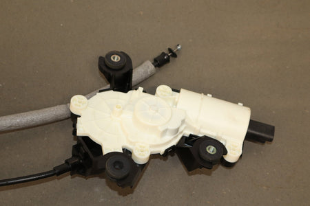 16-20 OEM Tesla Model X Liftgate Tailgate Latch Actuator