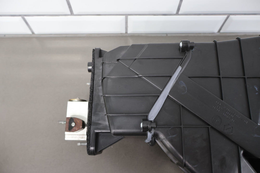 16 - 20 Tesla Model X 100D Heater Matrix Box W/ Blower Motor OEM (00223609 - 01)