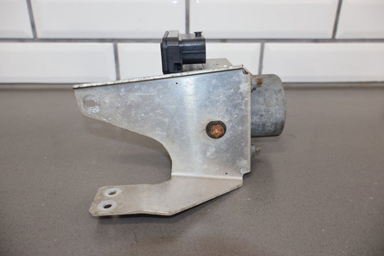 16 - 20 Tesla Model X ABS Anti - Lock Brake Pump & Module W/ Bracket 1037797 - 00 - D