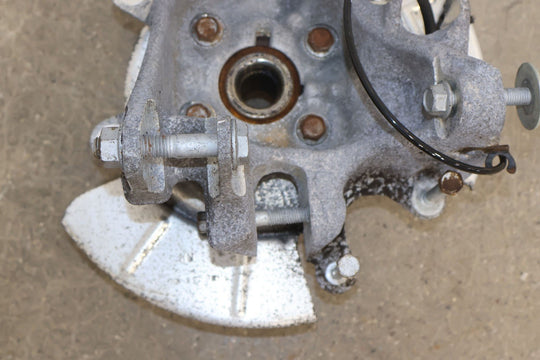 16 - 20 Tesla Model X Rear Right RH Spindle Knuckle W/ Hub (61K Miles)