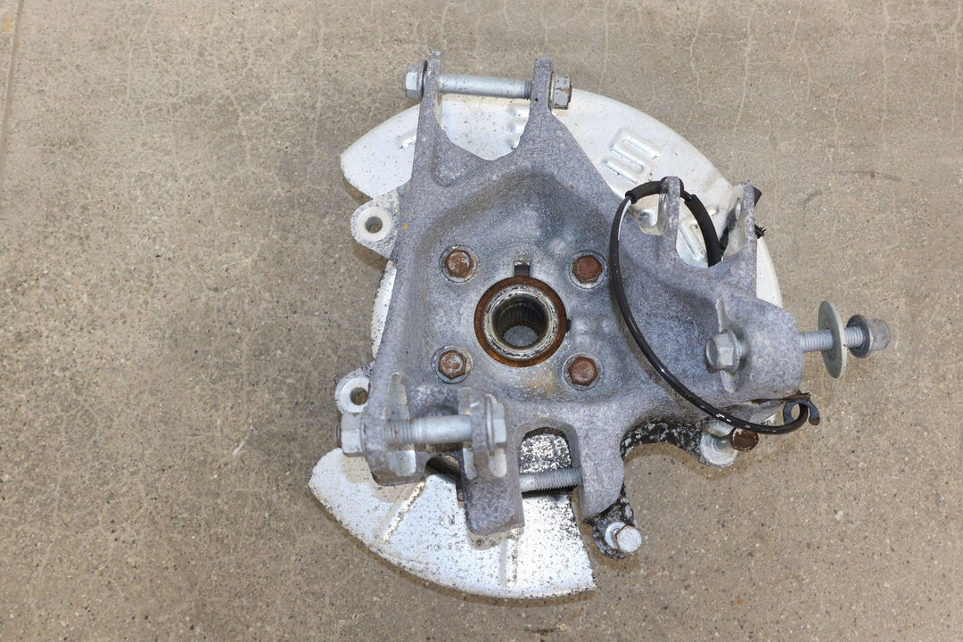 16 - 20 Tesla Model X Rear Right RH Spindle Knuckle W/ Hub (61K Miles)