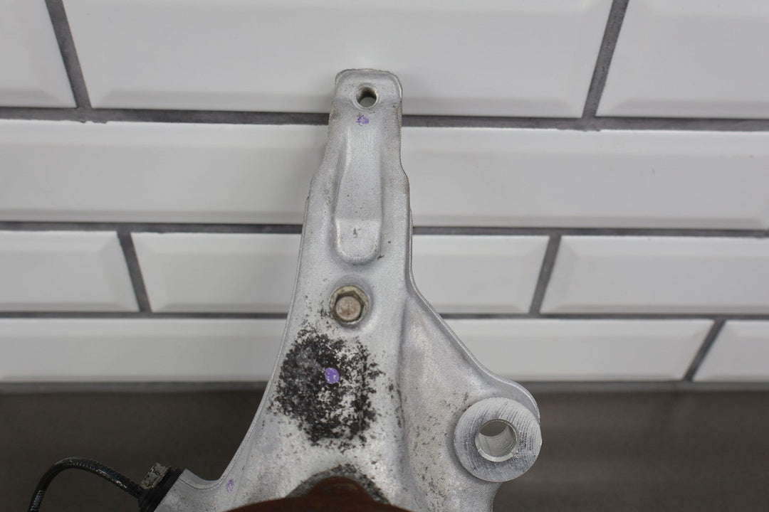 16 - 22 Chevy Camaro Front Left LH Spindle Knuckle W/ Hub & ABS Sensor (51K)