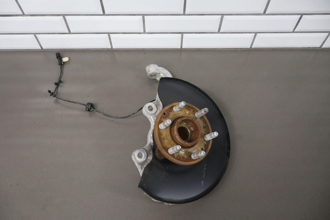 16 - 22 Chevy Colorado 4x4 Passenger Right Spindle Knuckle OEM 23298403