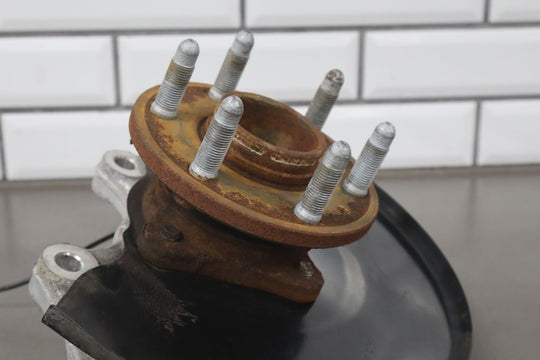 16 - 22 Chevy Colorado 4x4 Passenger Right Spindle Knuckle OEM 23298403