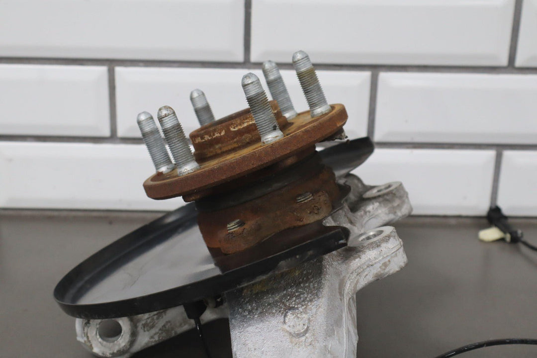 16 - 22 Chevy Colorado 4x4 Passenger Right Spindle Knuckle OEM 23298403