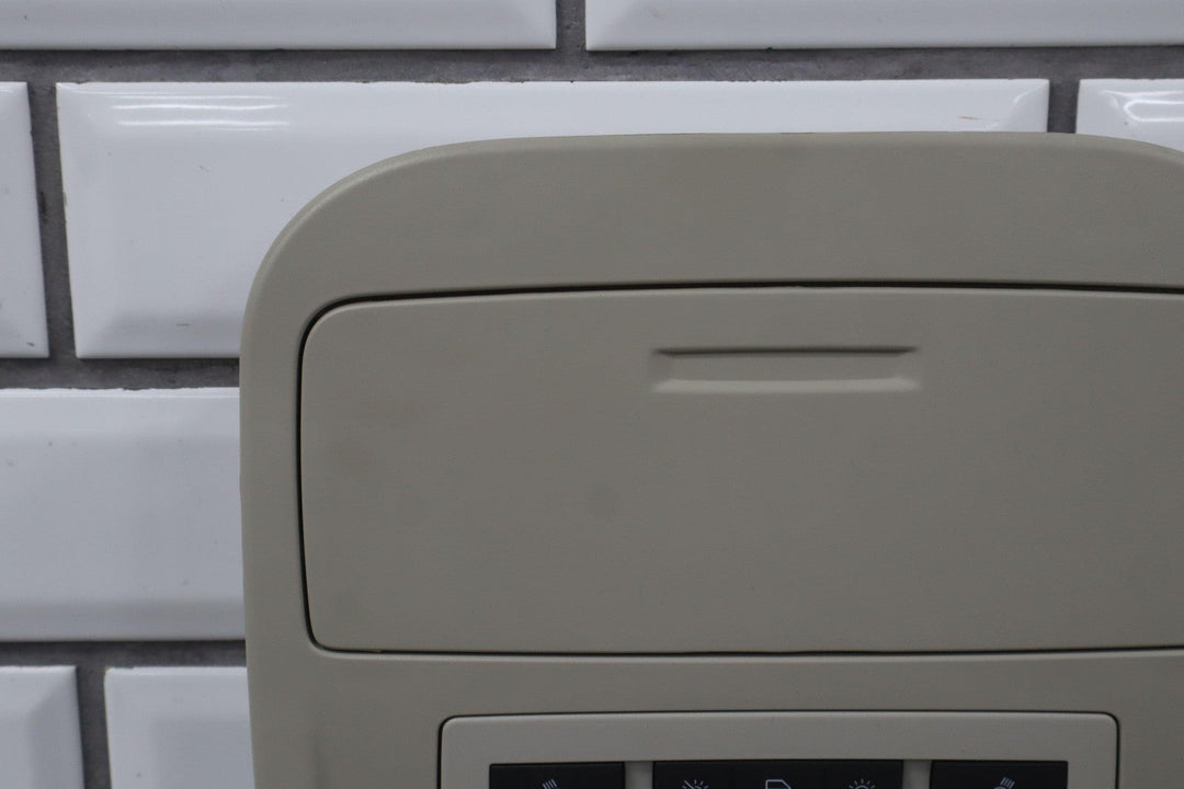 16 - 22 Chevy Colorado Overhead Roof Console Neutral OEM