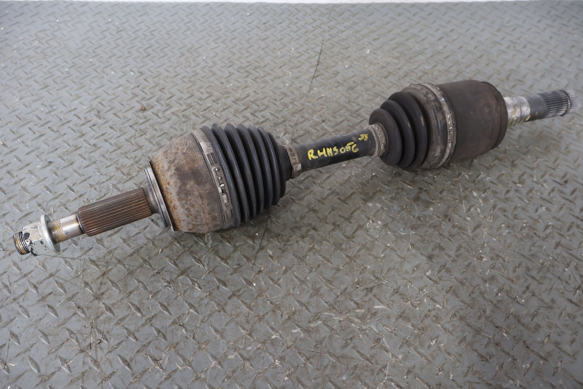 16-22 Nissan Titan XD Front Left LH Outer CV Axle Shaft (138K) Automatic