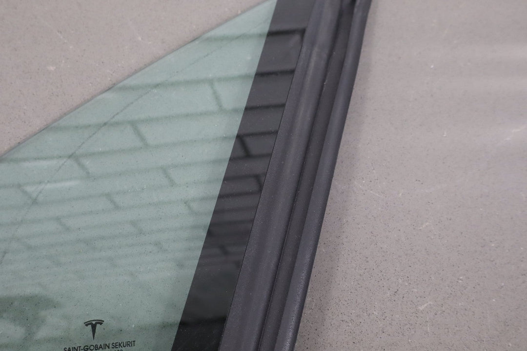 16 - 23 OEM Tesla Model X Front Left Driver Side Quarter Door Window Glass