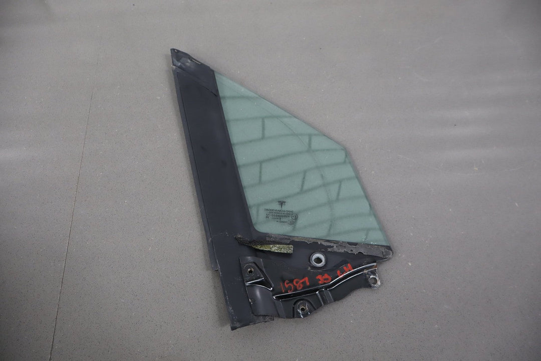 16 - 23 OEM Tesla Model X Front Left Driver Side Quarter Door Window Glass