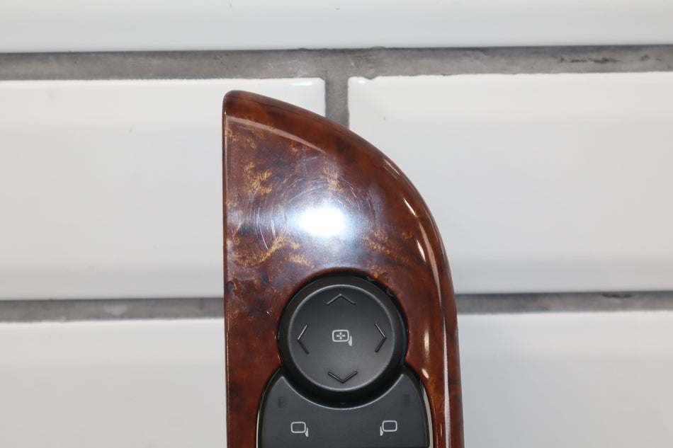2010 Chevrolet Tahoe- Front Door Switch