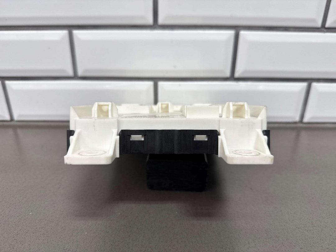 17 - 18 Ram 4th Gen OEM Body Control Module BCM 68357472AC