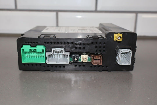 17 - 19 Chevy Camaro OEM Radio Receiver Standard UQ3 Audio 84361175